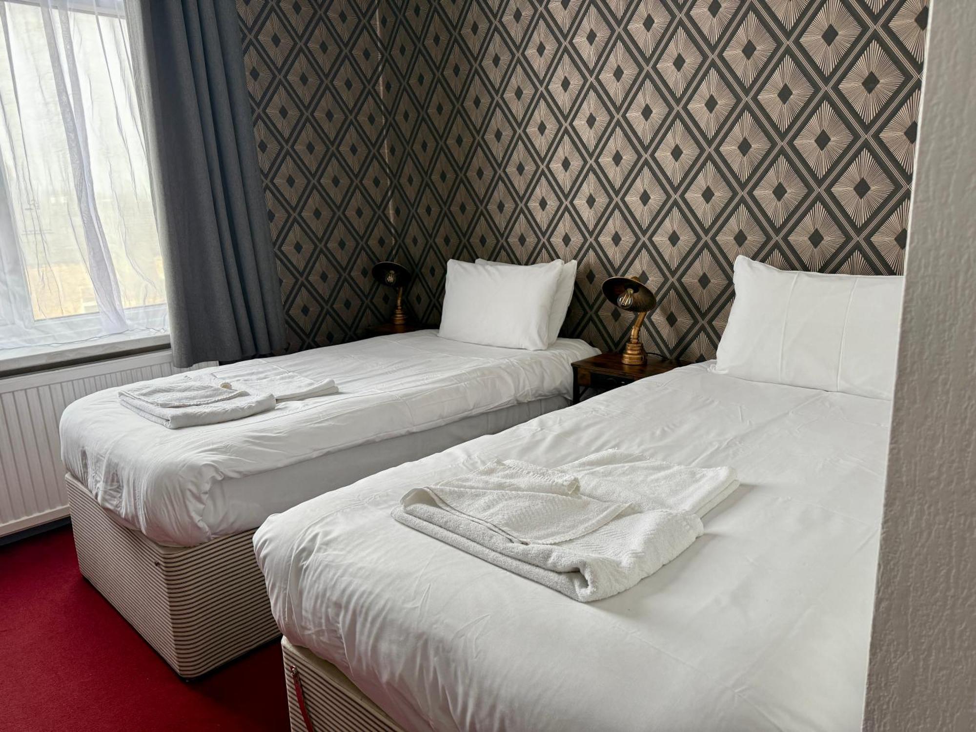 The Derby Hotel Barrow-in-Furness Exteriör bild